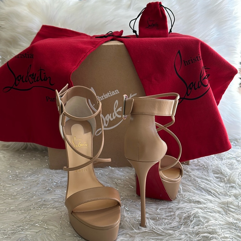 Authentic Christian louboutin Choca 150 ankle cuff nude kidskin leather NIB 39.5